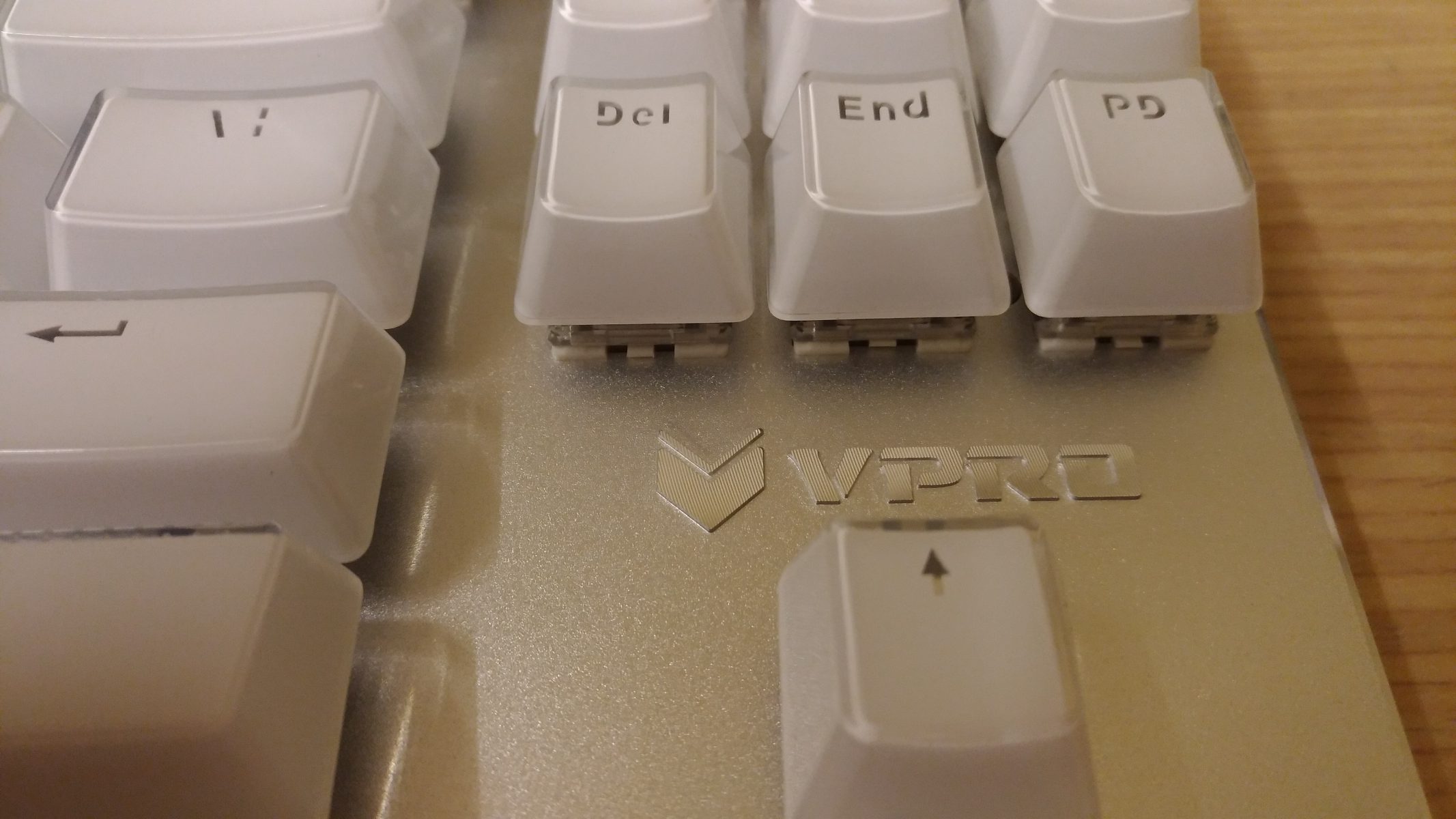 P 20171206 164426 1 - [開箱] 雷柏 VPRO v500s 冰晶版青軸機械式鍵盤，親民的入門好選擇！