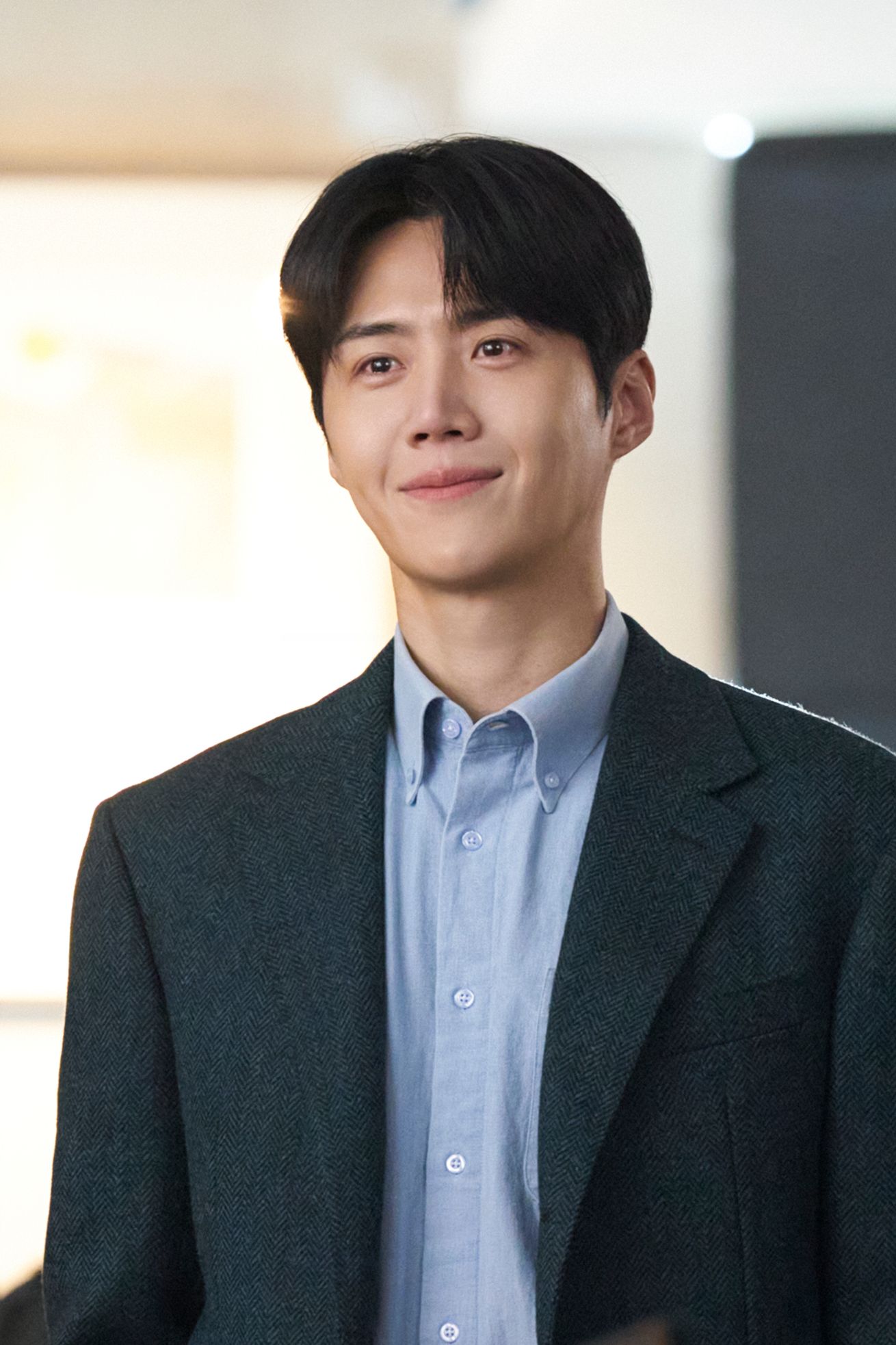 金宣虎近年作品與個人生活話題交織，回歸後仍備受關注